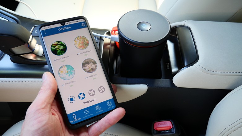 Dystrybutorem zapachów Philips steruje się za pomocą smartfona