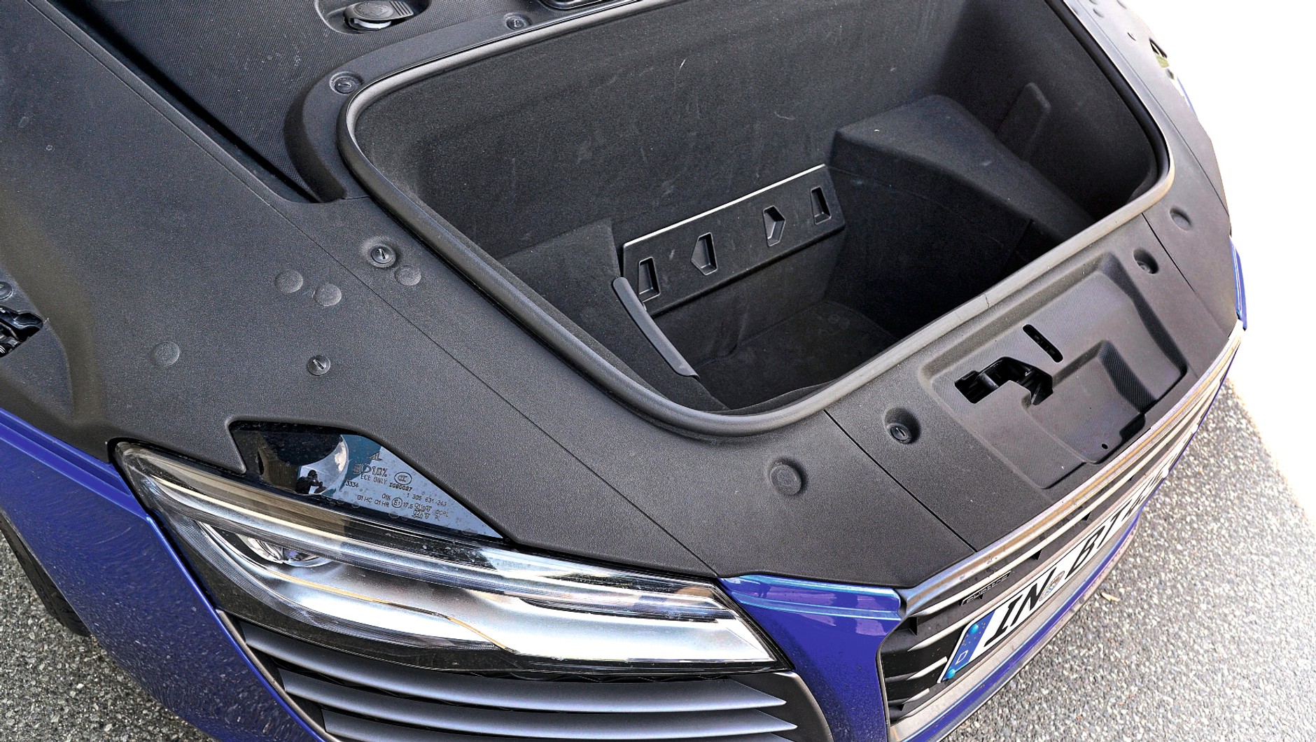 Bagażniczek modelu Audi R8