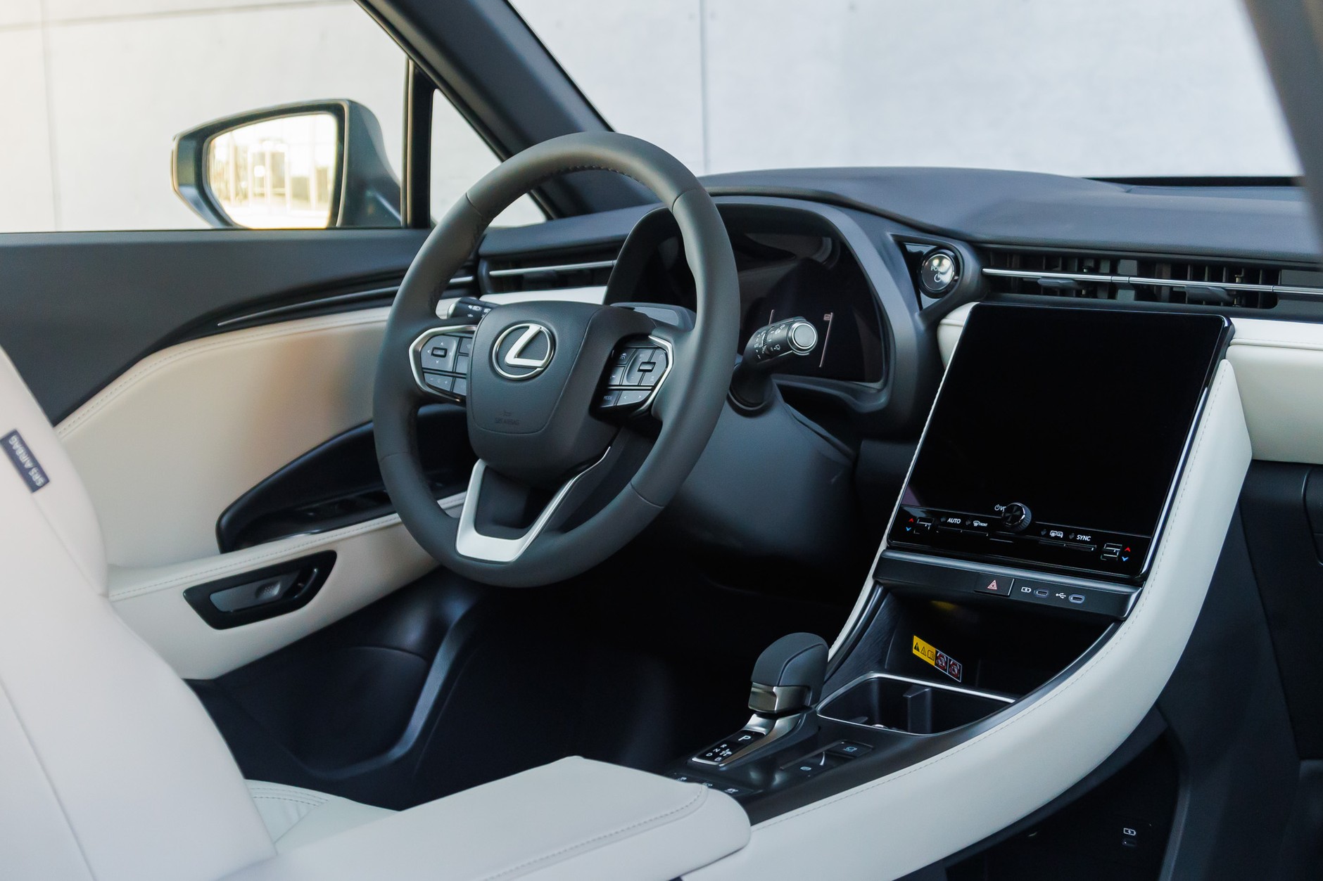 Lexus LBX