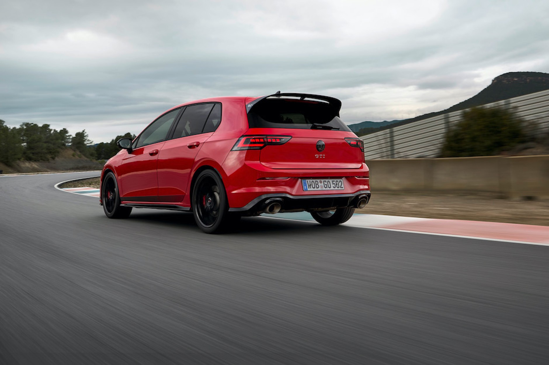 VW Golf GTI Edition 50