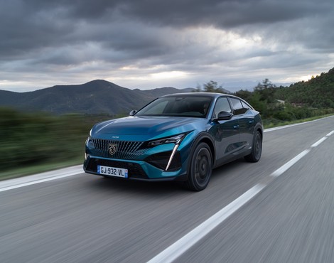 Peugeot 408