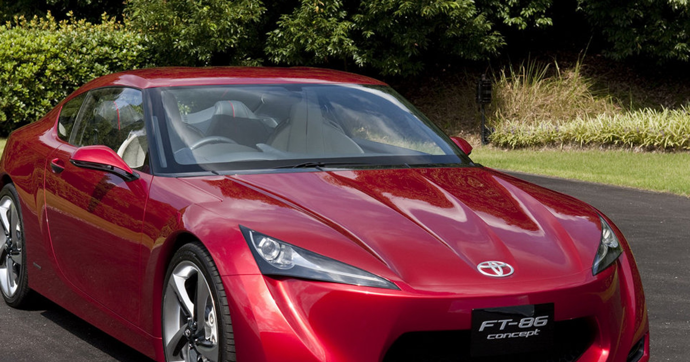Toyota FT-86 Concept - Nowe sportowe coupe z Japonii