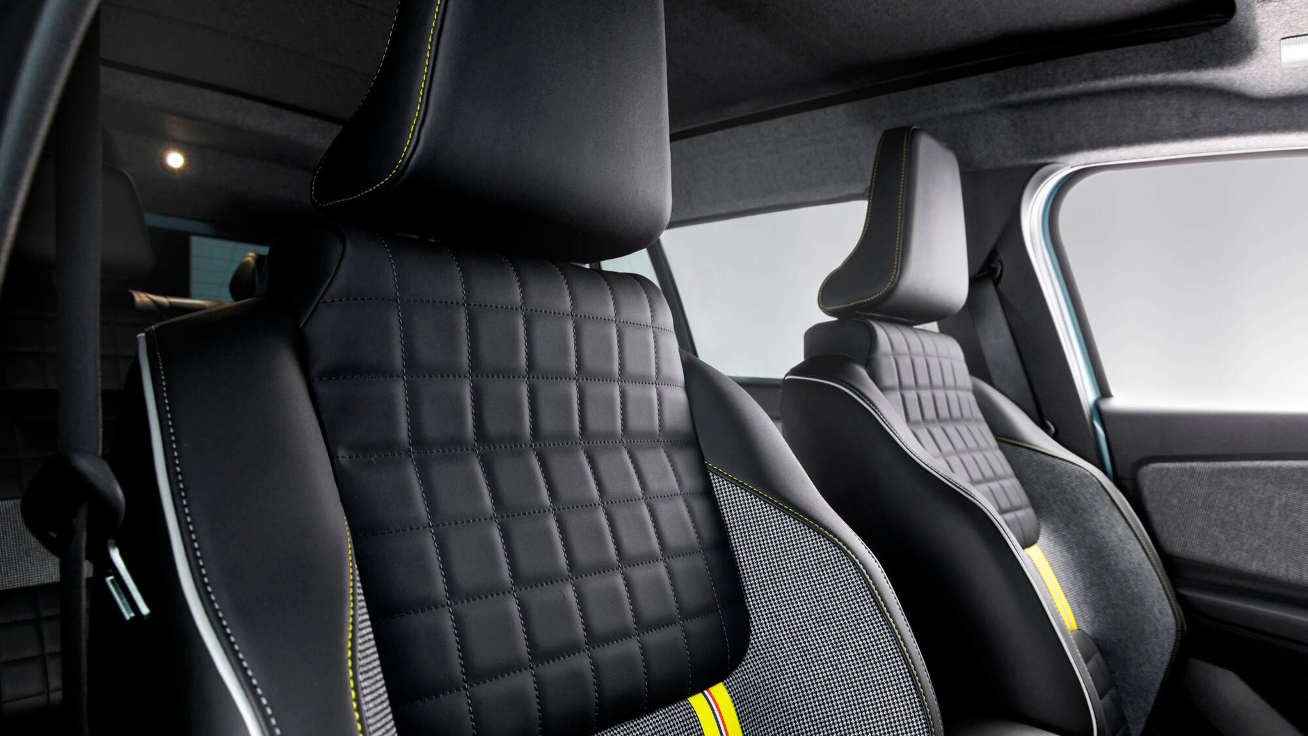 Renault 4 E-Tech 2024