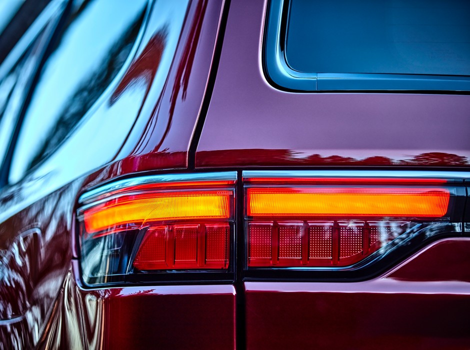 Jeep Wagoneer 12