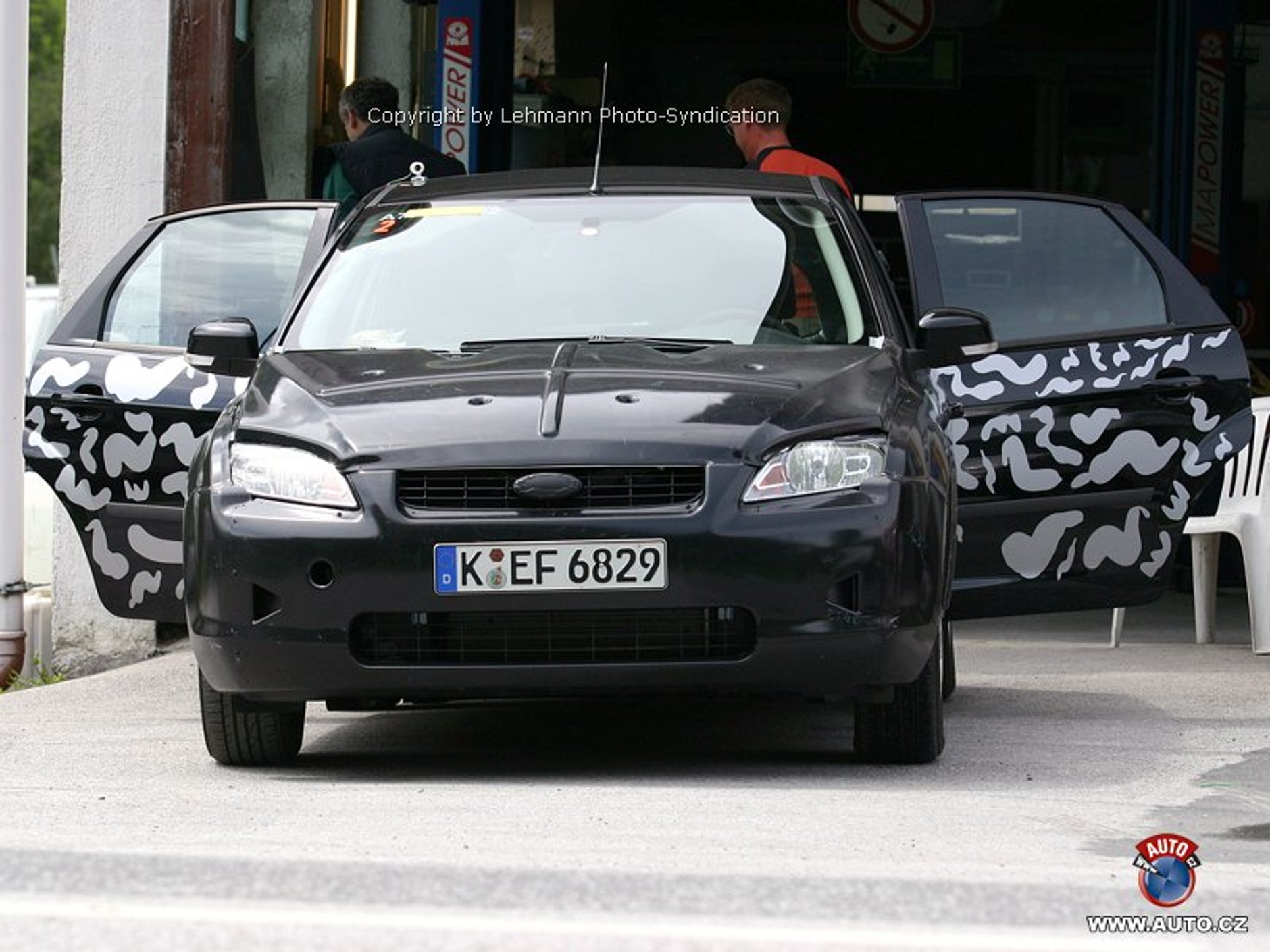 Zdjęcia szpiegowskie: Ford Focus przed faceliftingiem