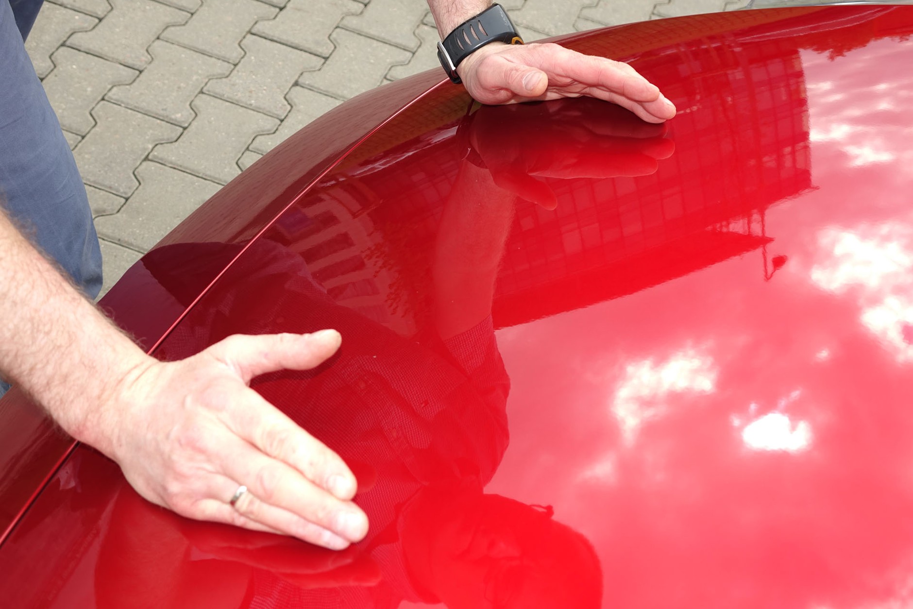 Jak samodzielnie usunąć z nadwozia drobne rysy?