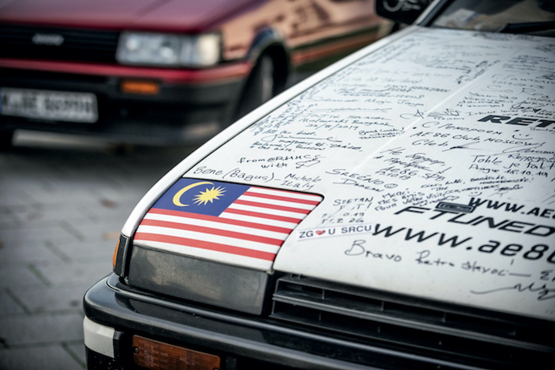 Toyotą AE86 z Azji do Europy