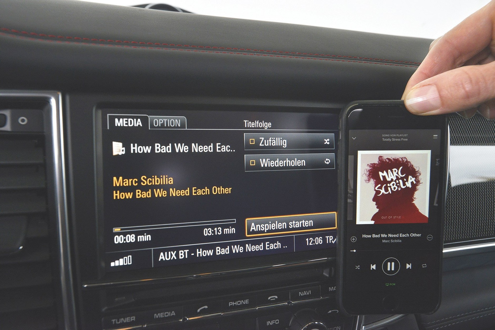 Nowe BMW 750i kontra Audi A8, Mercedes klasy S i Porsche Panamera