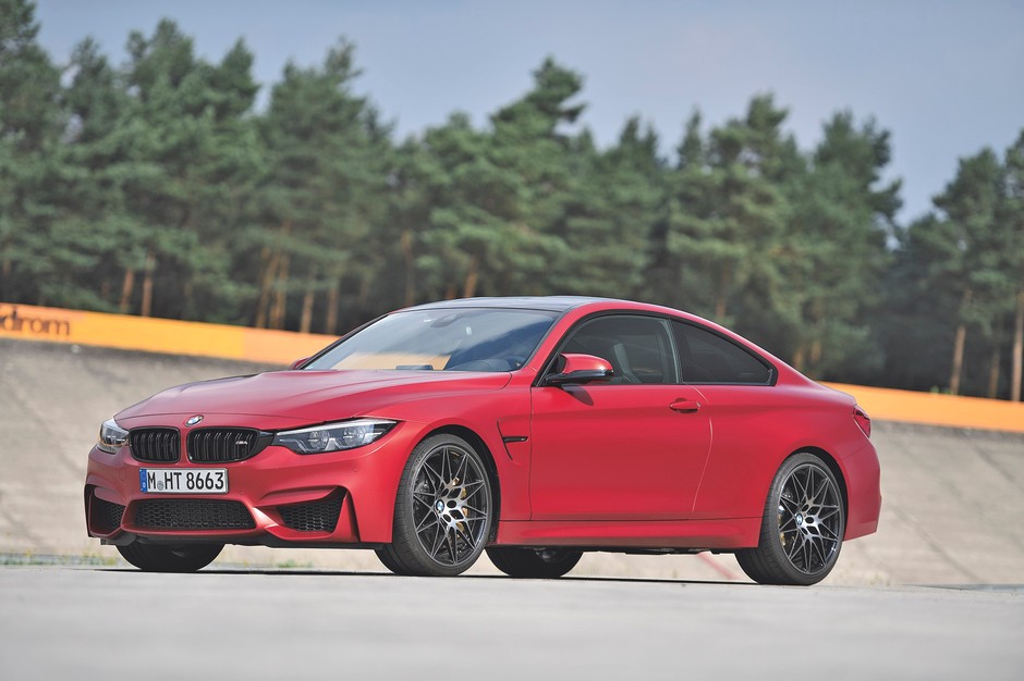 Jeden prycha, drugi dymi - Audi RS5 kontra BMW M4 na torze