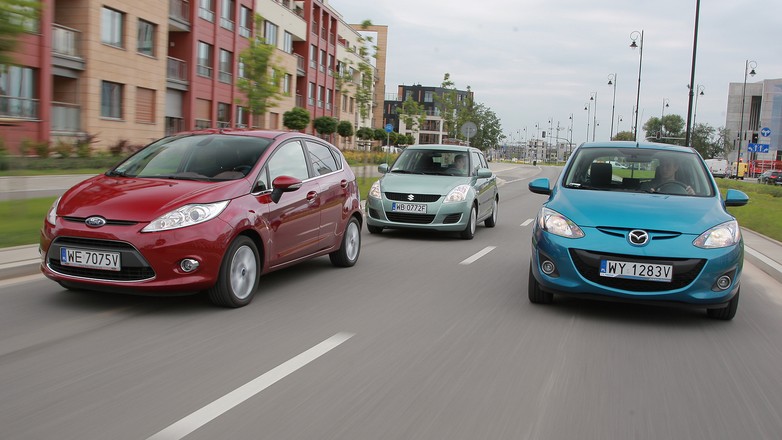 Małe, stylowe i trwałe miejskie auta za 25 tys. zł - Ford Fiesta kontra Suzuki Swift i Mazda 2