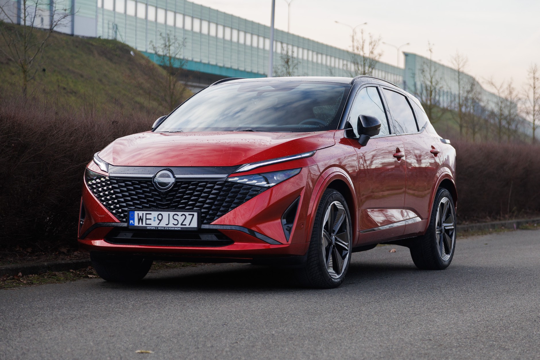 Nissan Qashqai po liftingu w 2025 r. dostał odważniejszy przód