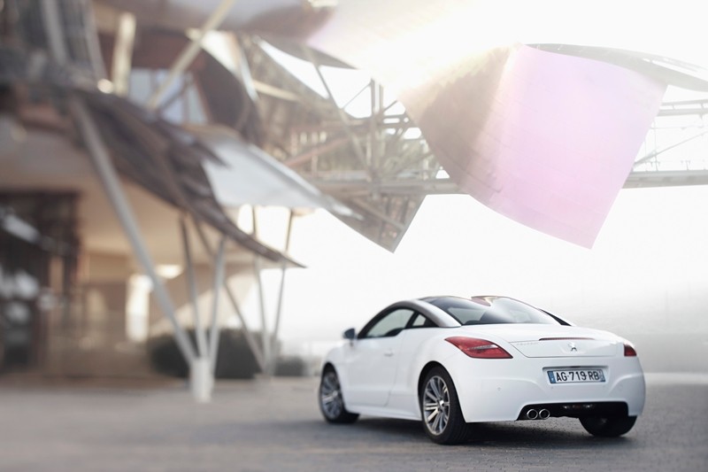 Peugeot RCZ – z pięknem trzeba obcować