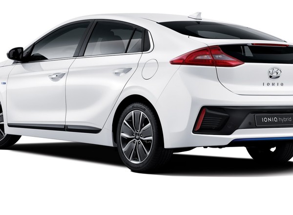 Hyundai IONIQ - pierwsze oficjalne zdjęcia modelu