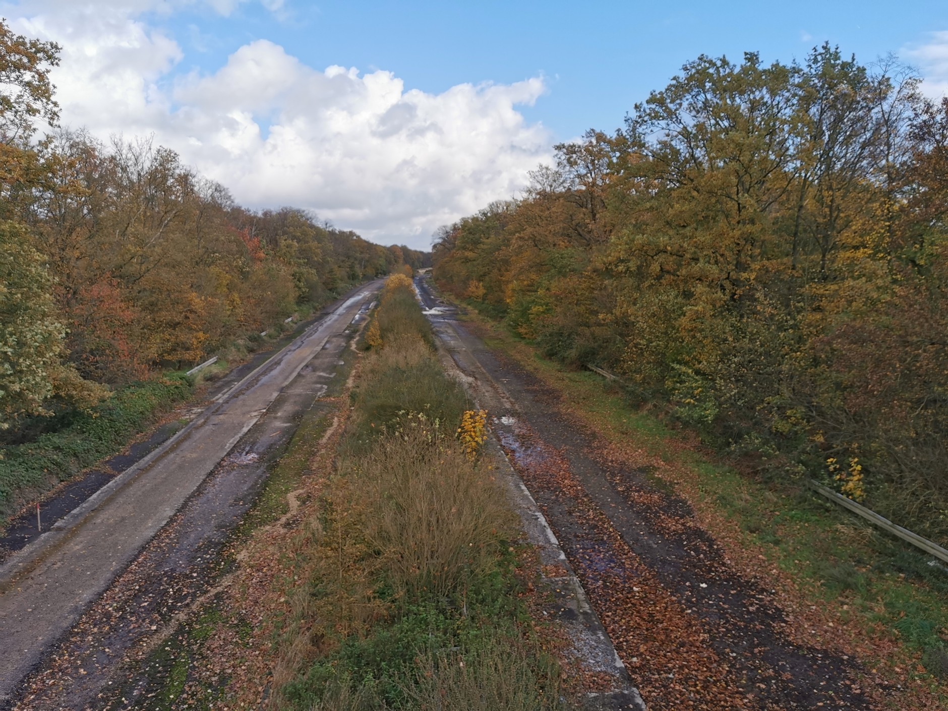 Stara autostrada A4 w Niemczech. Zdjęcie z 2023 r.