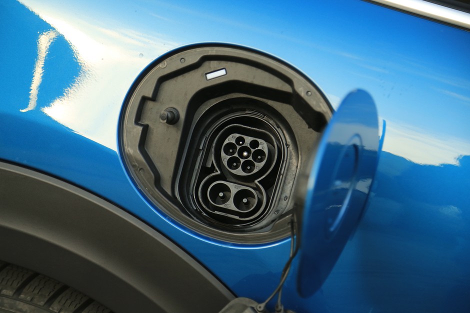 MINI Cooper SE (2021 r., lifting)