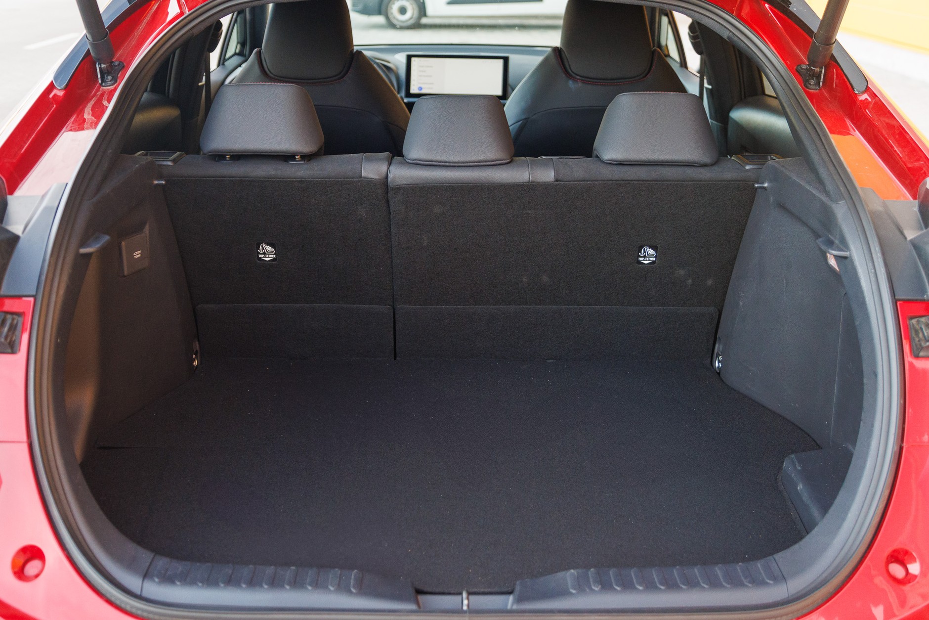 2024 Toyota C-HR PHEV