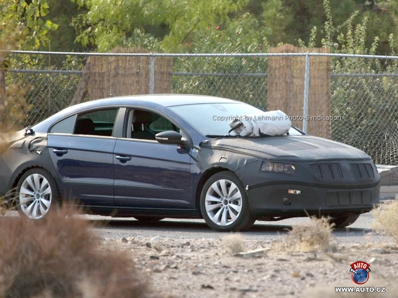 Zdjęcia szpiegowskie: Volkswagen potwierdził Scirocco i Passata Coupé w 2008 roku