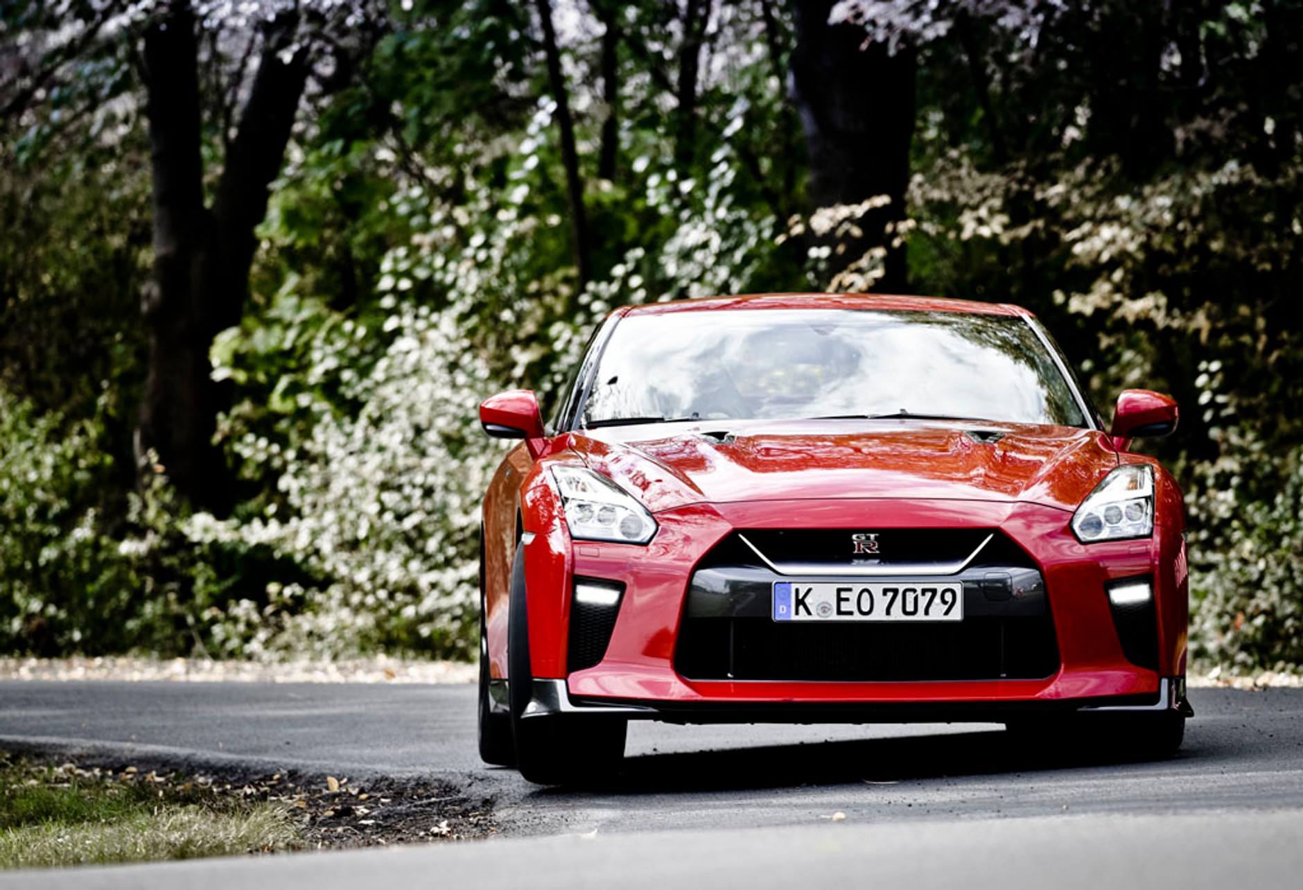 Nissan GT-R - im szybciej tym lepiej