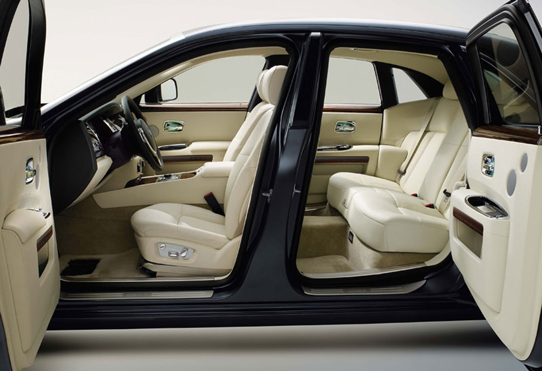 Genewa 2009: Rolls-Royce 200EX - mały sedan