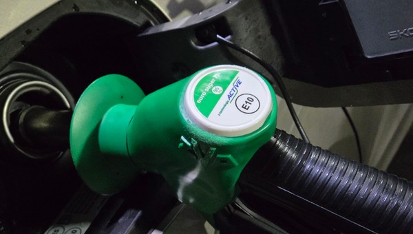 Tankowanie samochodu