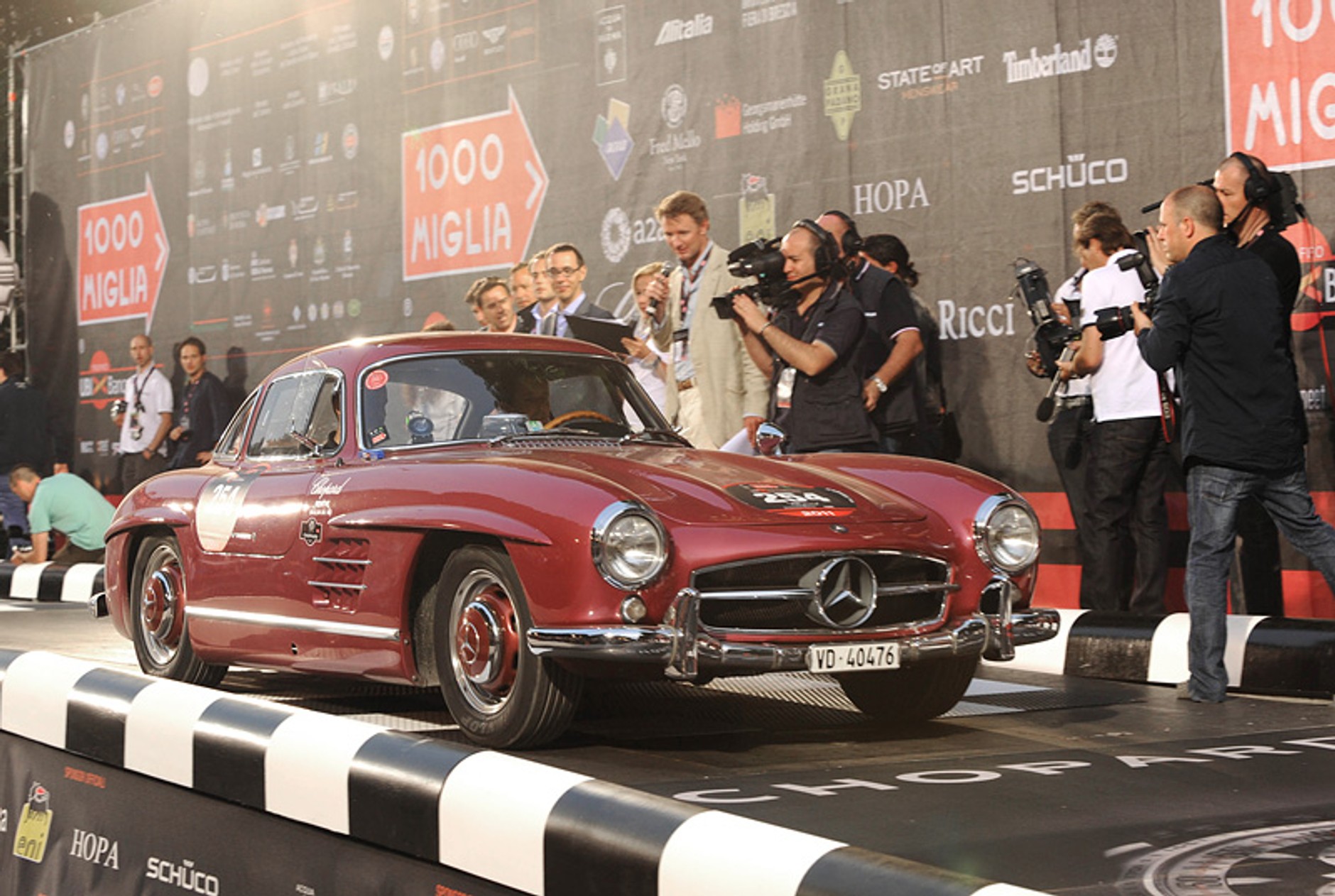 Zobacz zdjęcia z Mille Miglia 2011