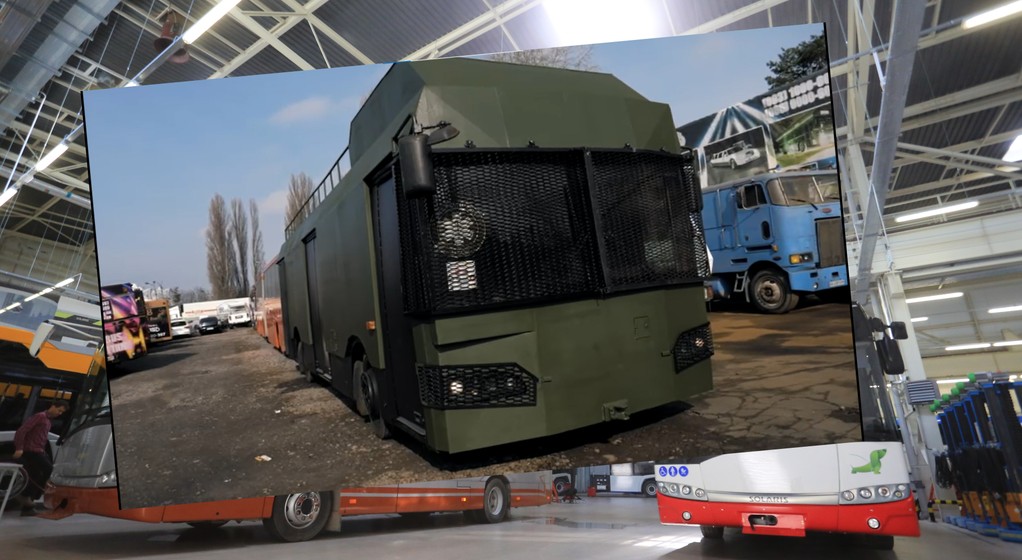 Solaris przerobiony na opancerzony autobus medyczny