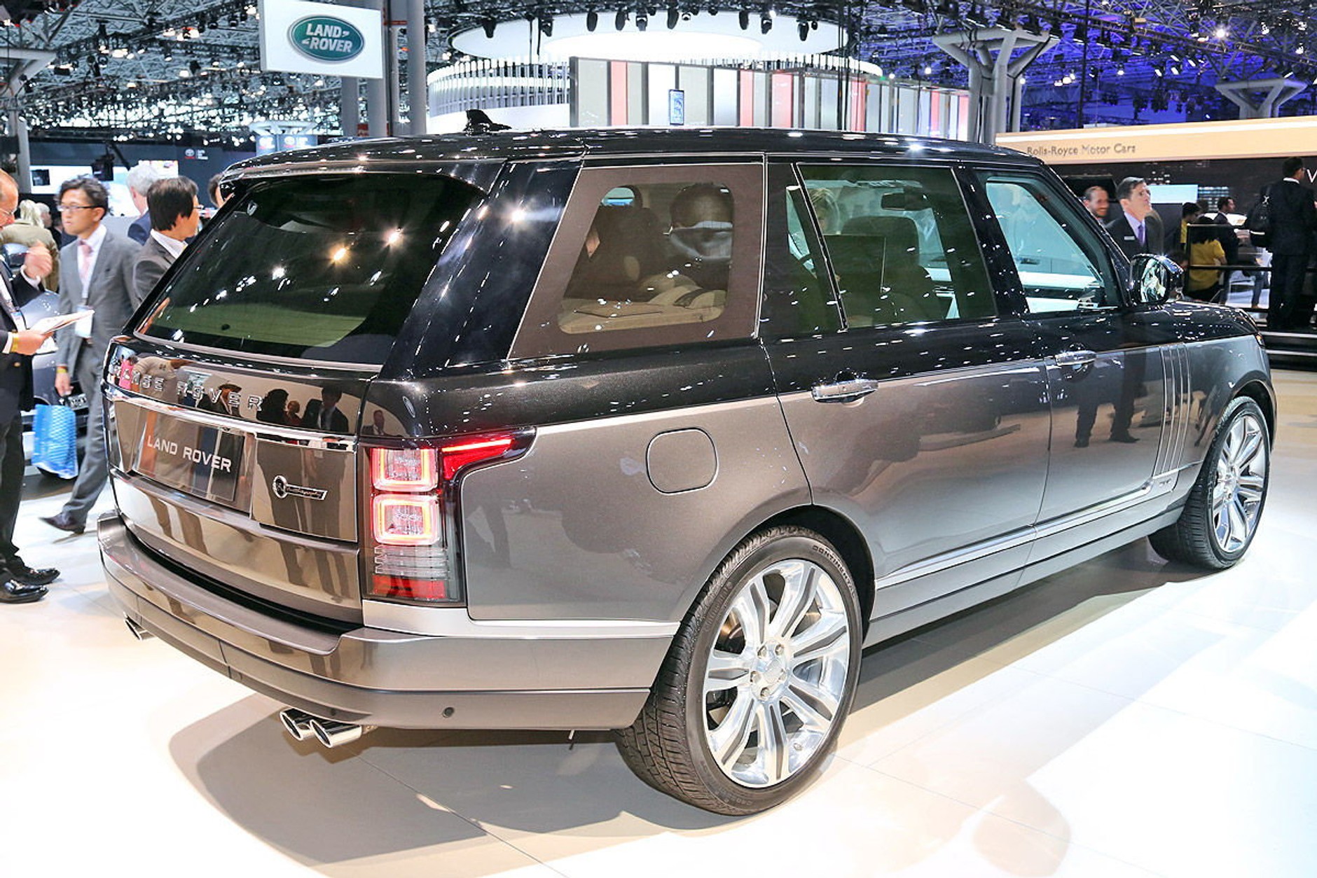 Range Rover SVAutobiography