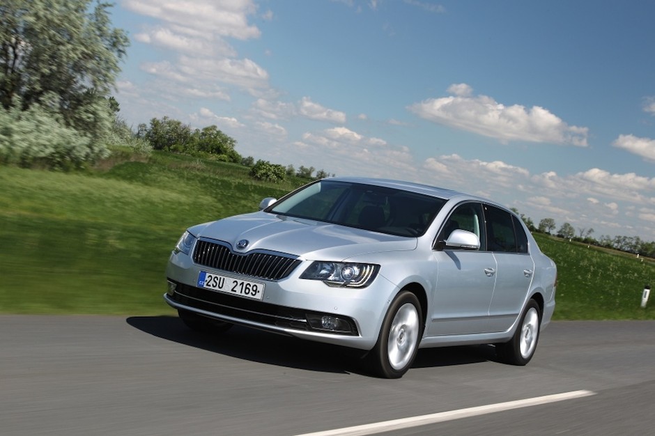 Skoda Superb liderem w klasie średniej