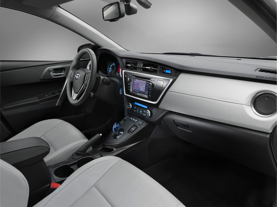 Nowa hybrydowa Toyota Auris już w Polsce