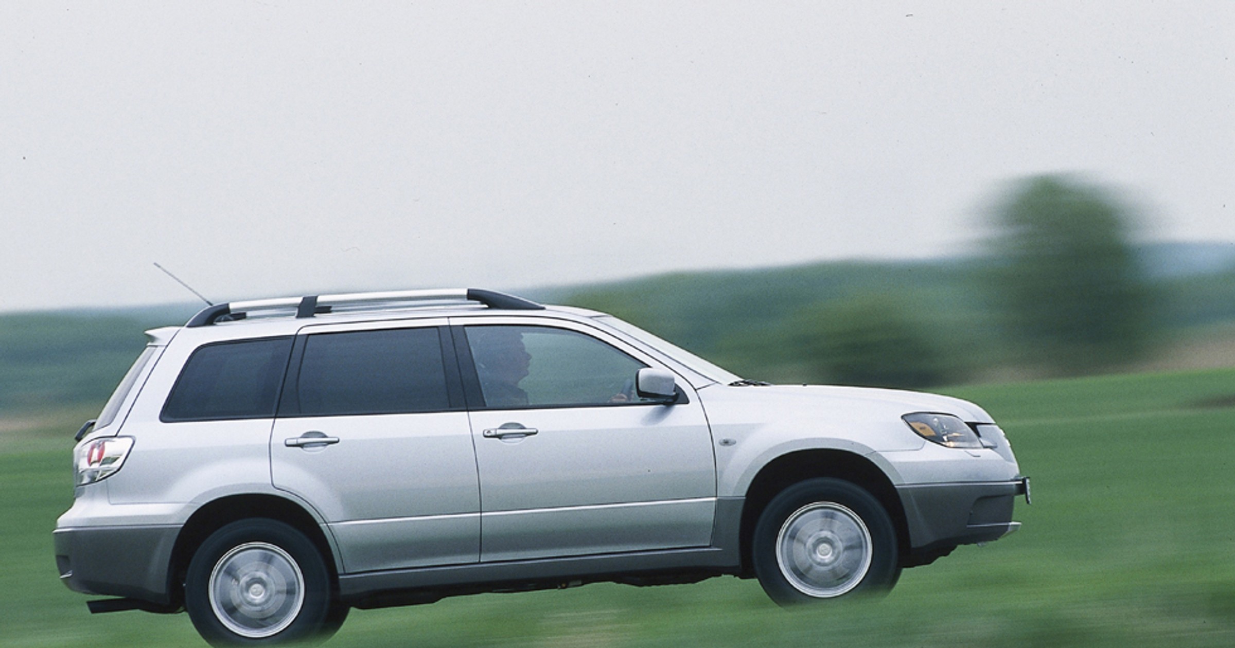 Mitsubishi Outlander - Uniwersalność to jego mocna strona
