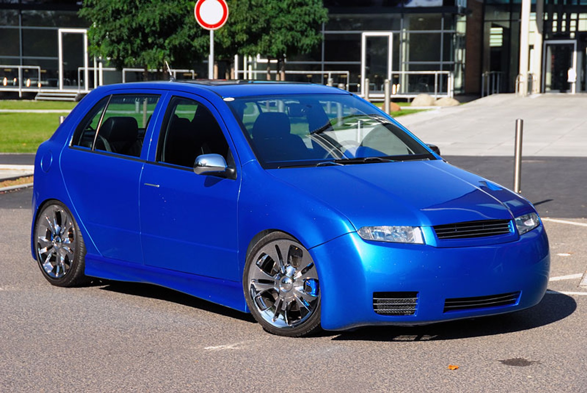 Garaż tunera: Škoda Fabia 1,8 Turbo – smerfny hatchback