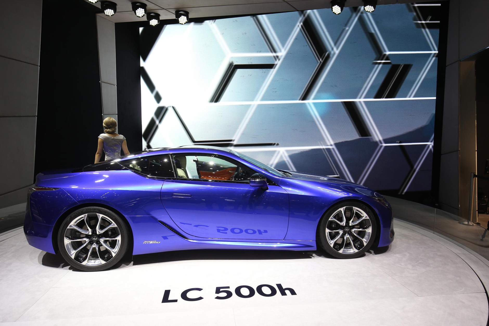 Lexus LC 500h – Genewa 2016