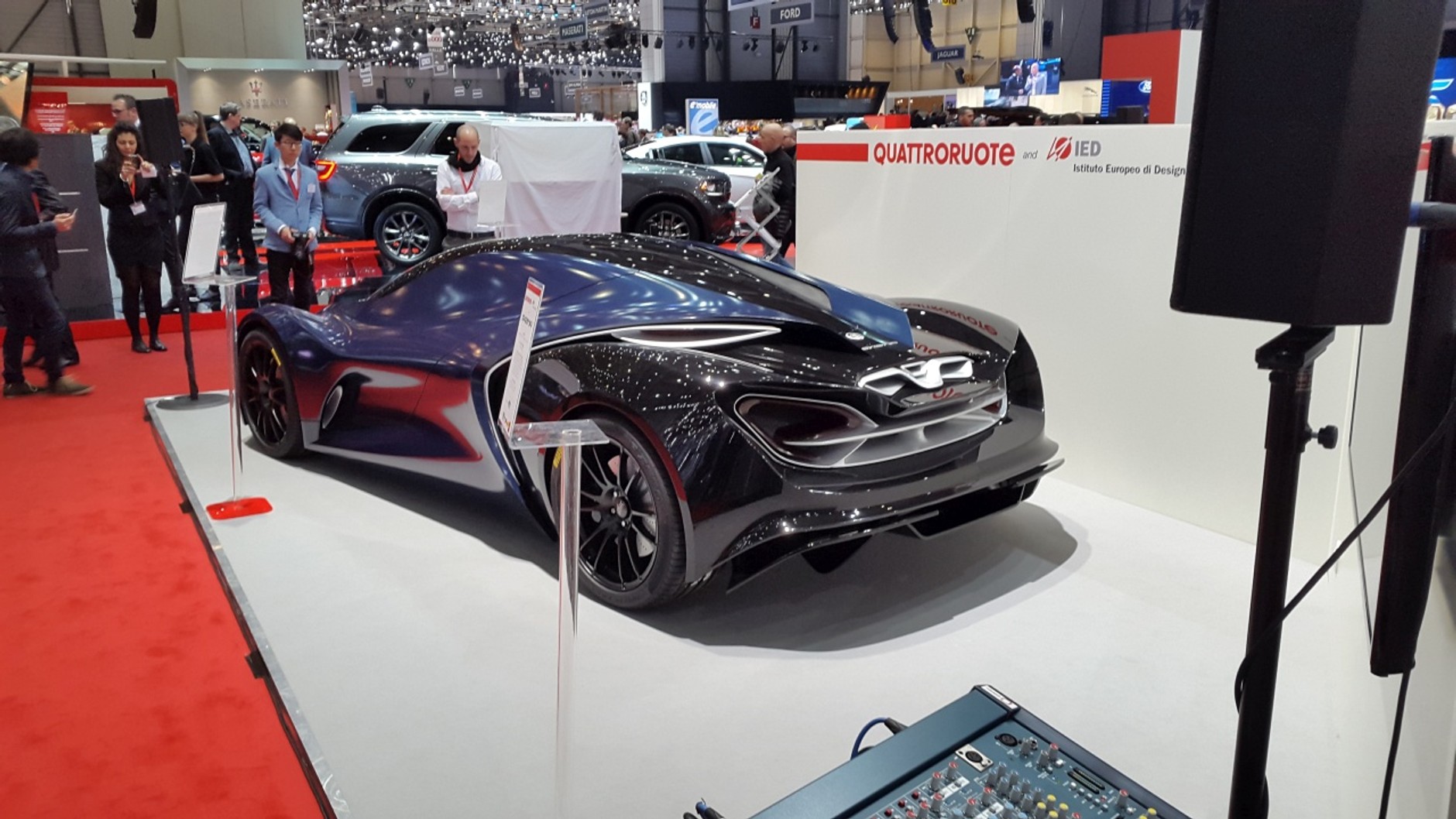 Syrma - supersamochód o polskich korzeniach