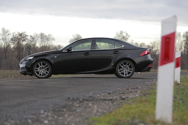 Testujemy Lexusa IS 250 F-Sport