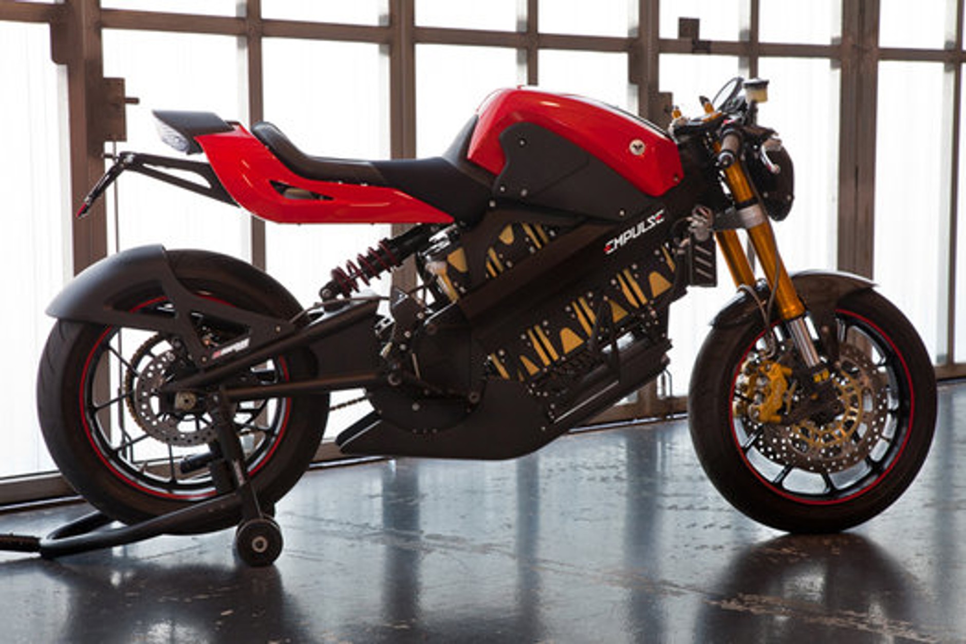 Brammo Empulse – elektryczny motocykl, który wyciąga 160 km/h