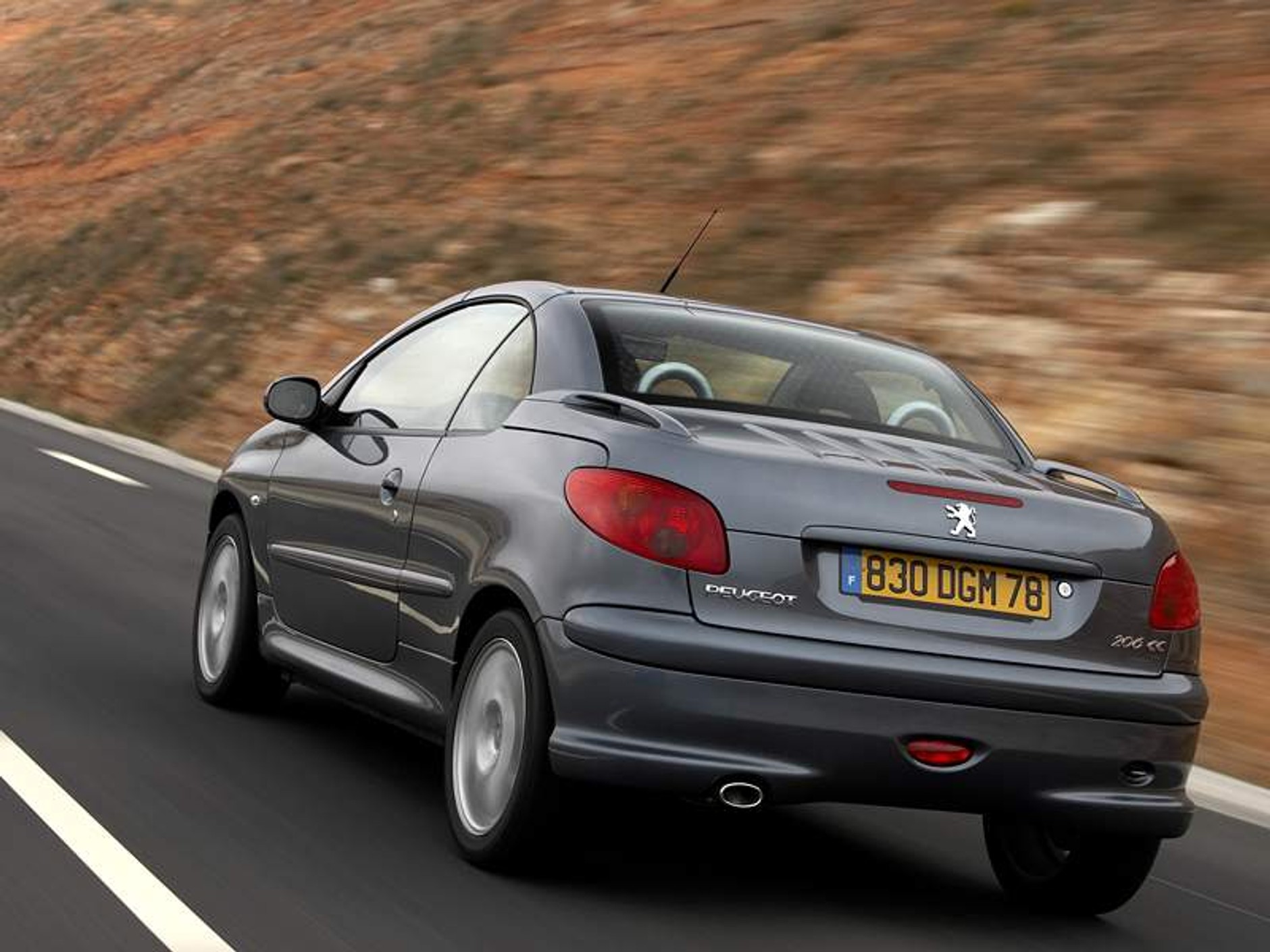 206 CC a 307 CC: Peugeot wyprodukował pół miliona coupe-cabrio