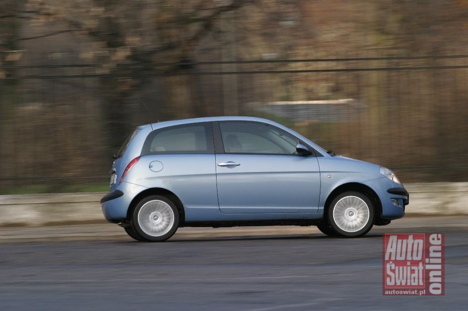 Lancia Ypsilon