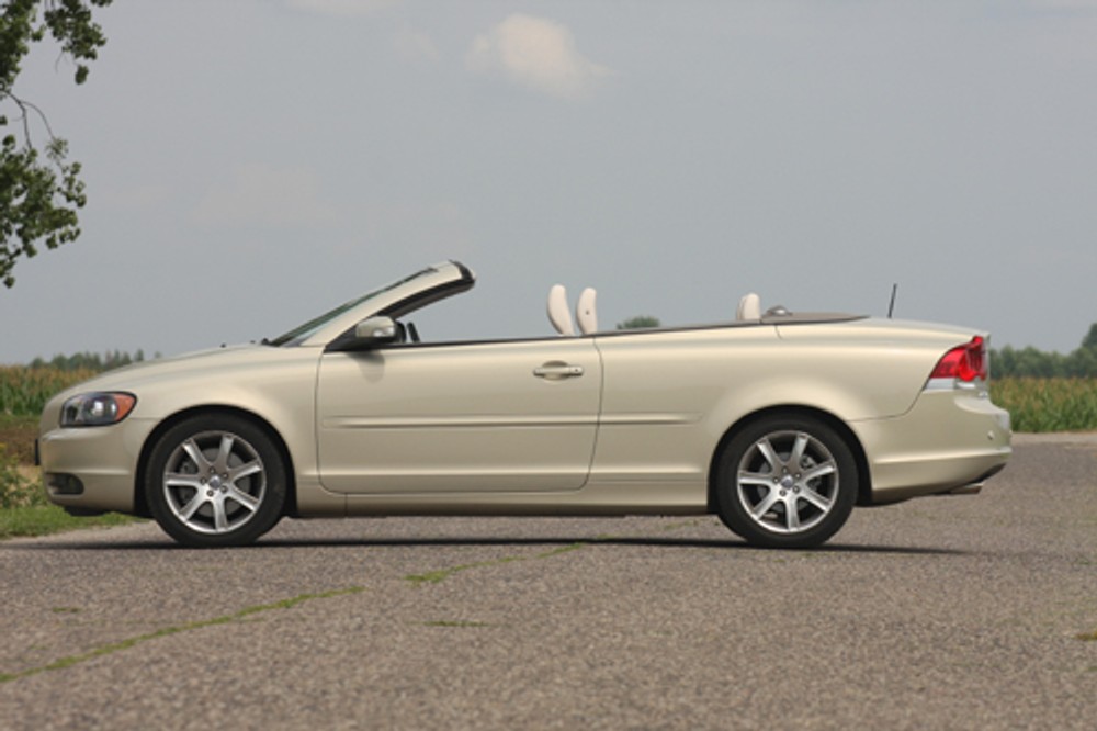 Prestiż na każdą pogodę. Test Volvo C70 D5