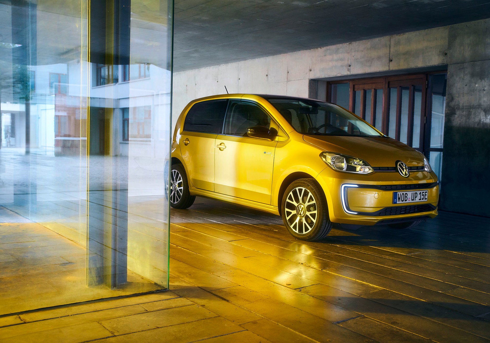 Volkswagen e-UP! - cena od 96 290 zł