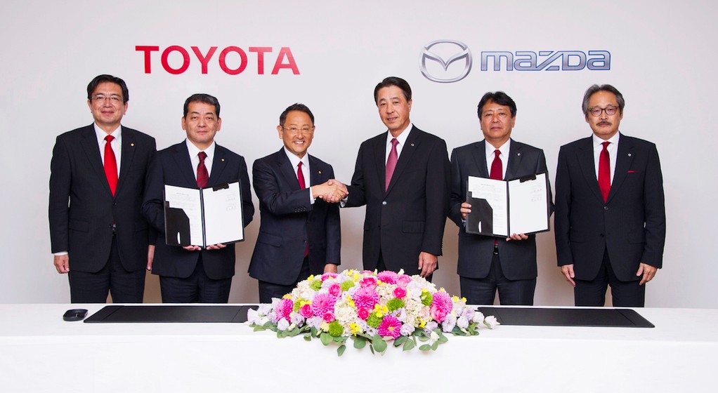 Toyota i Mazda zacieśniają współpracę