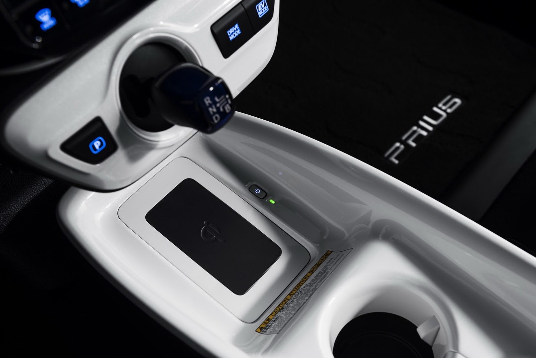 Frankfurt 2015: Toyota Prius – nowocześniejsza i kontrowersyjna