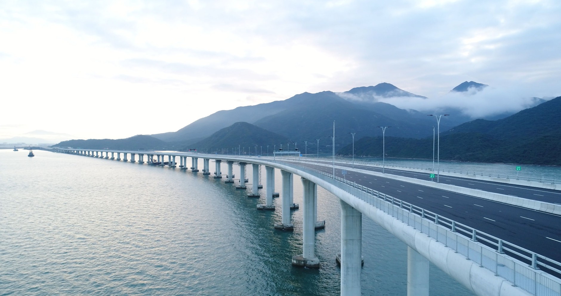 Chiński most Hong Kong - Zhuhai - Macao Bridge (HZMB)