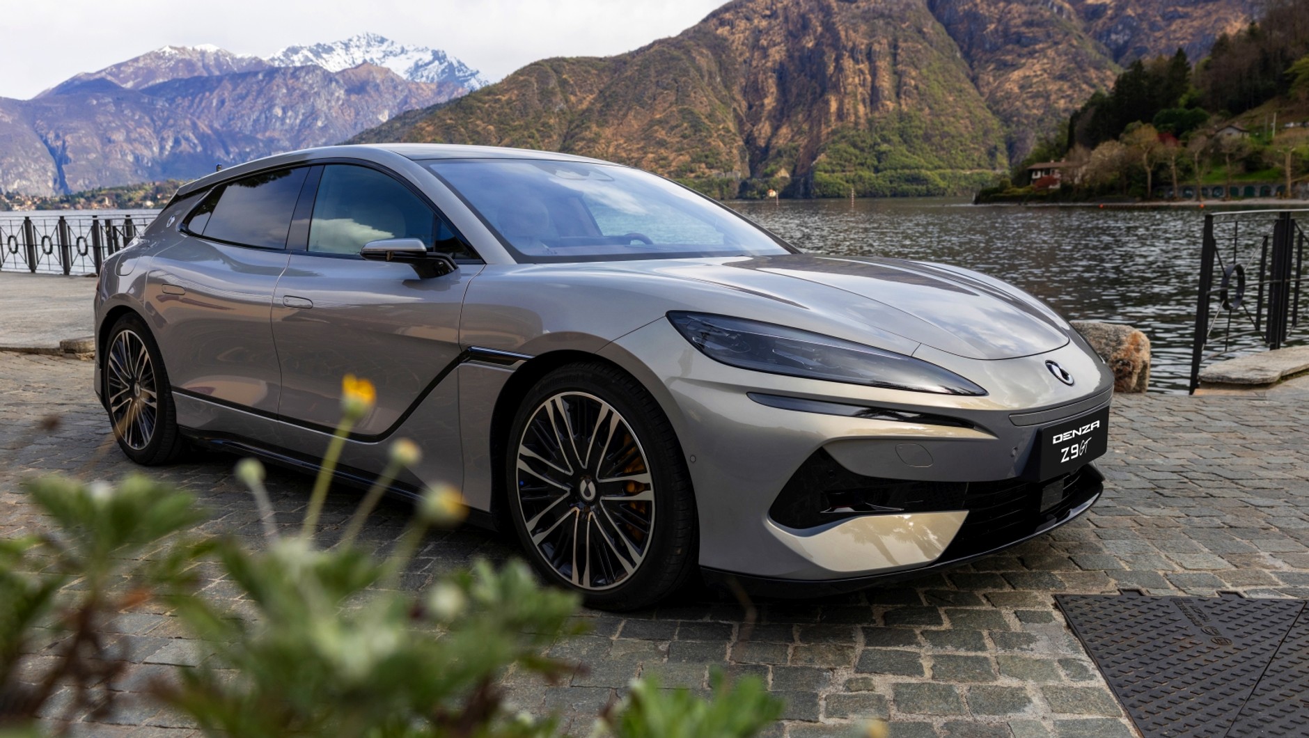 Denza Z9 GT