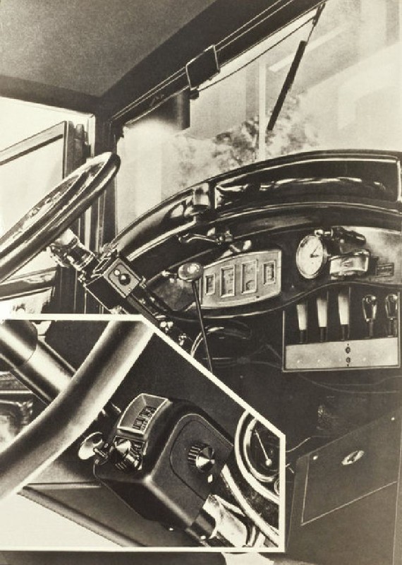 W 1932 zademonstrowano radioodbiornik Autosuper 5. Stworzyła je firma Ideal-Werke AG: protoplasta Blaupunkta.
