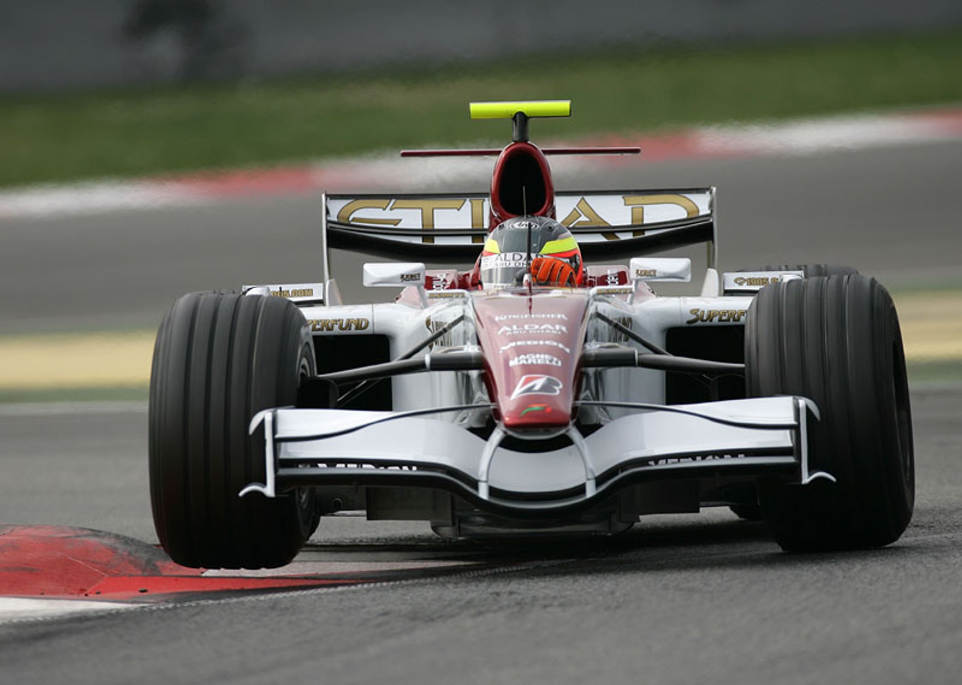 Formuła 1: Fernando Alonso pokazał klasę w Jerez (fotogaleria z testów)