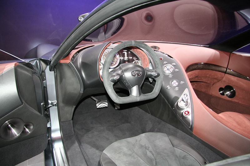 Genewa 2009: Infiniti Essence Concept (fotogaleria)