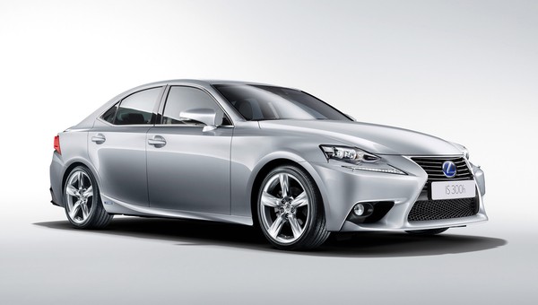 Lexus IS 300h - tani w utrzymaniu