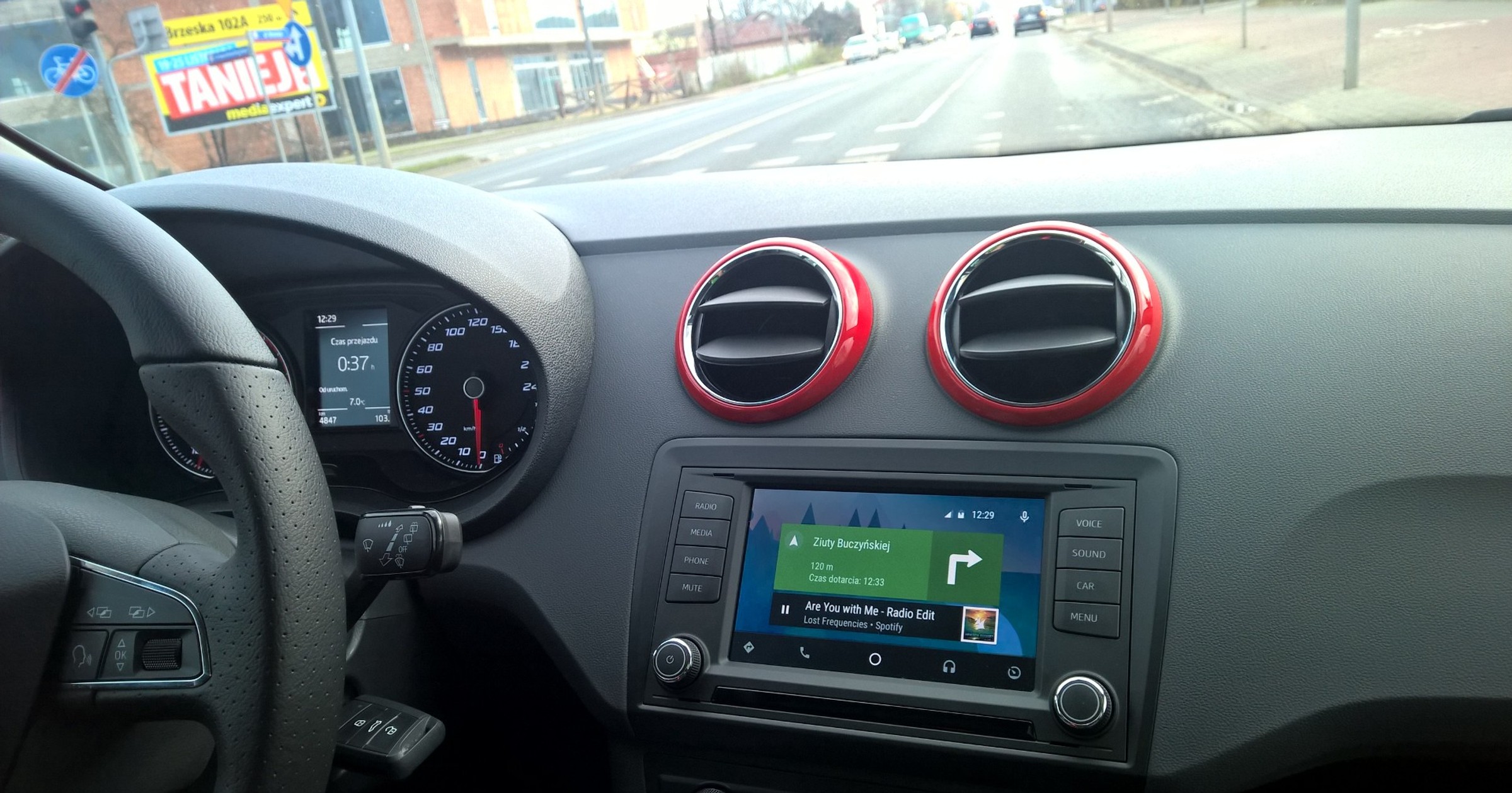 Android Auto w Seacie