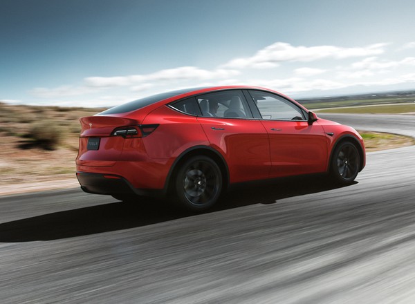 Milionowa Tesla - to czerwony Model Y