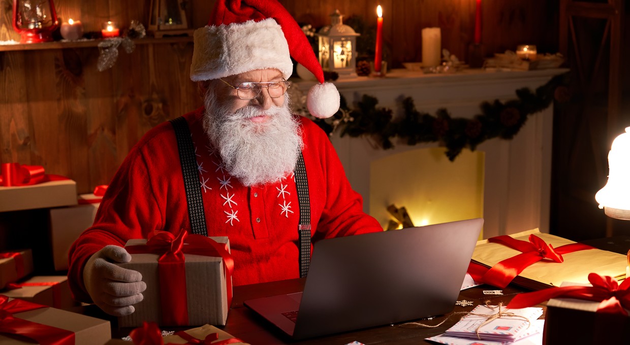 Prezenty gwiazdkowe dla fanów motoryzacji. Ceny od kilkuset złotych do kilkuset tysięcy!